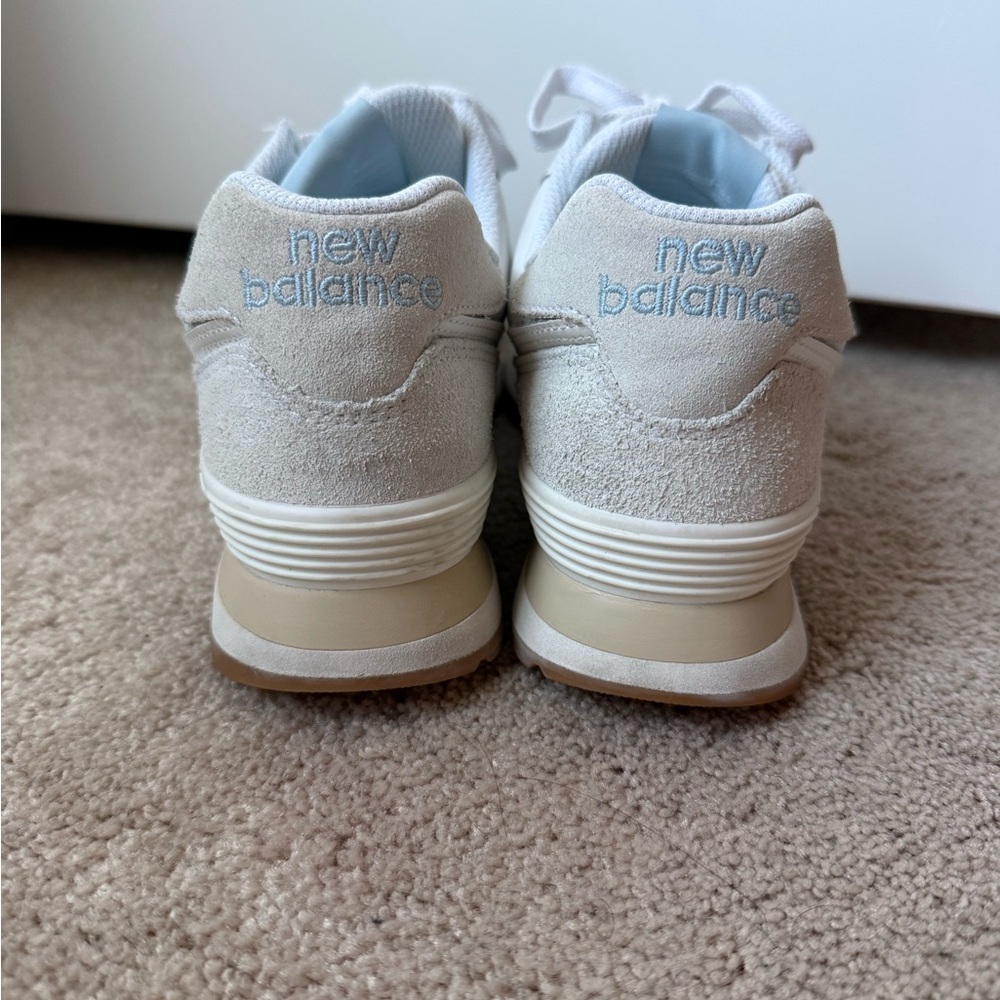 New Balance  574 Cream and Light Blue - Picture 3 of 7